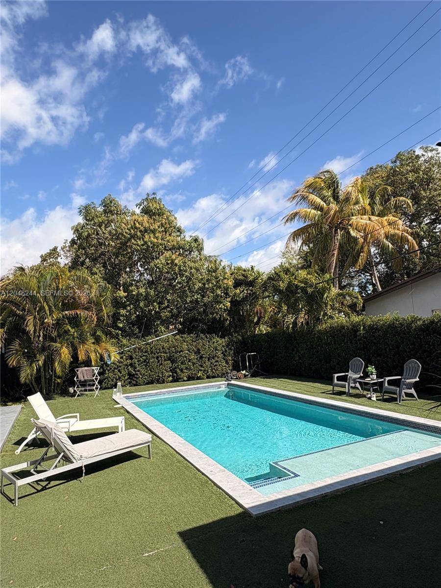 12125 NE 2nd AveNorth Miami - picture