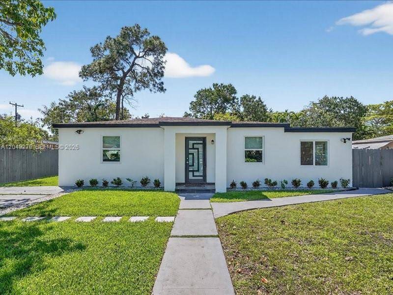 1010 NE 138th StNorth Miami - picture