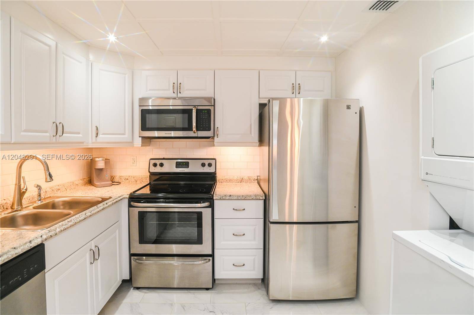 130 Cypress Club DrPompano Beach - Condo 1-4 Stories,Condo condo unit 324 - picture