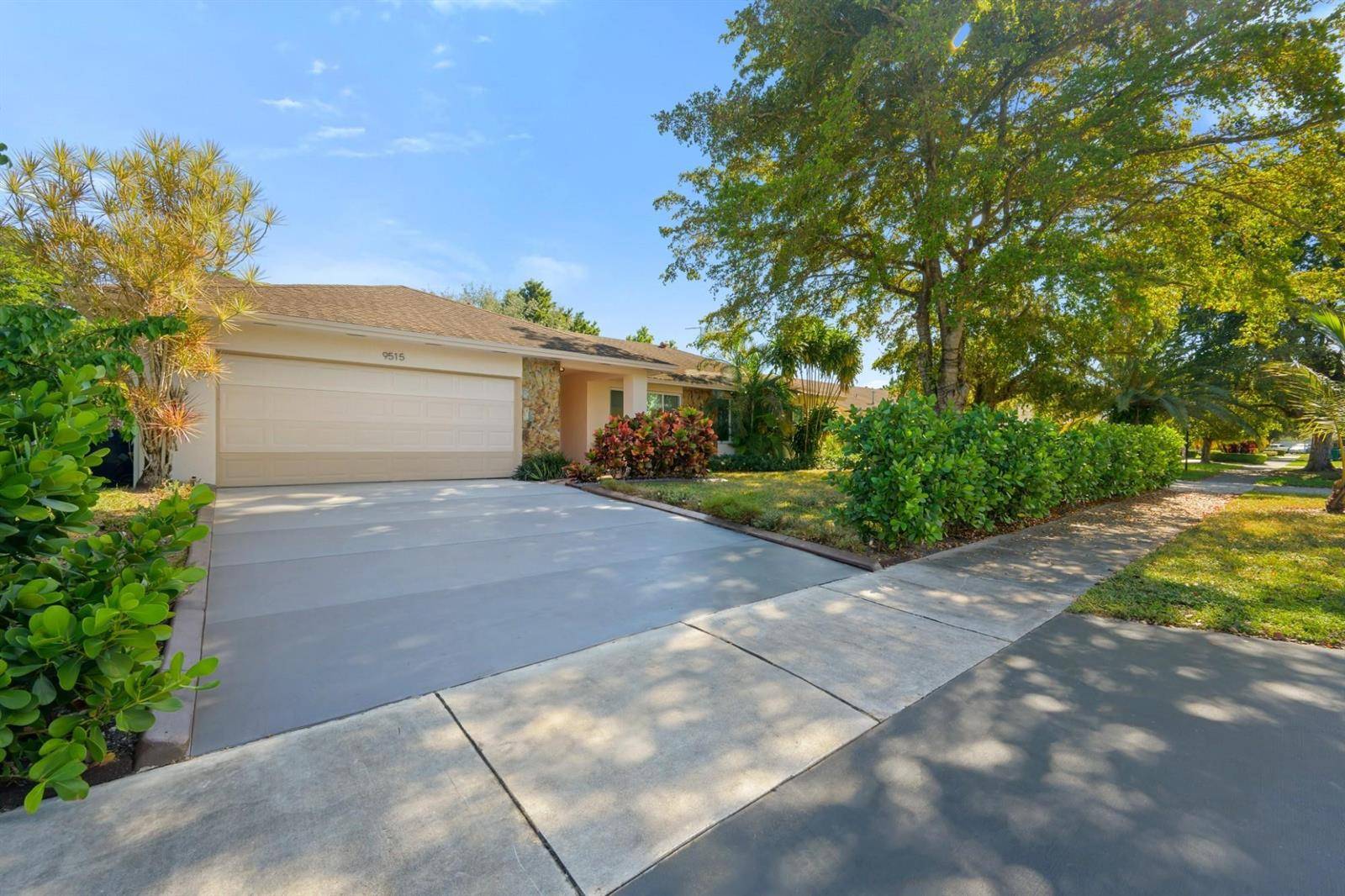 9515 SW 118thMiami - picture