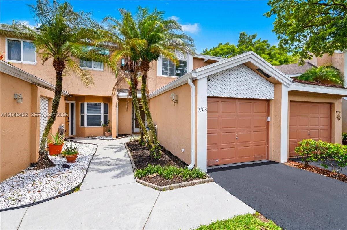 7102 Woodmont WayTamarac - picture