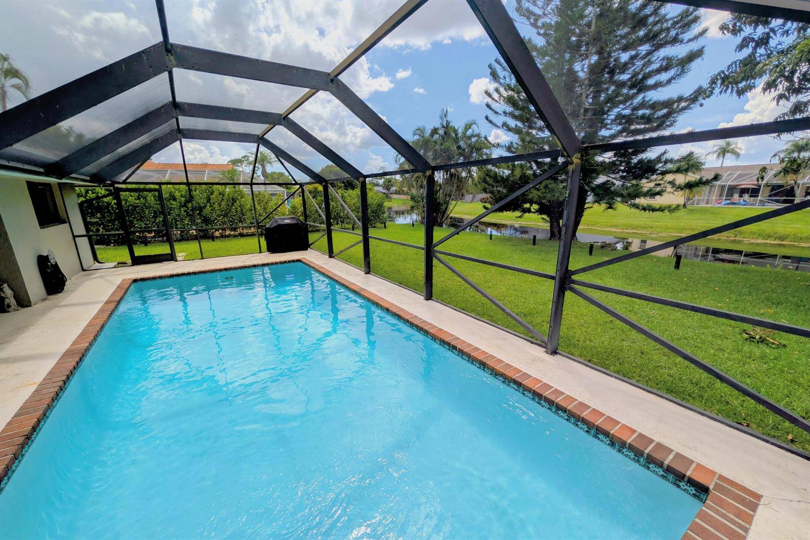 13471 BarberryWellington - picture