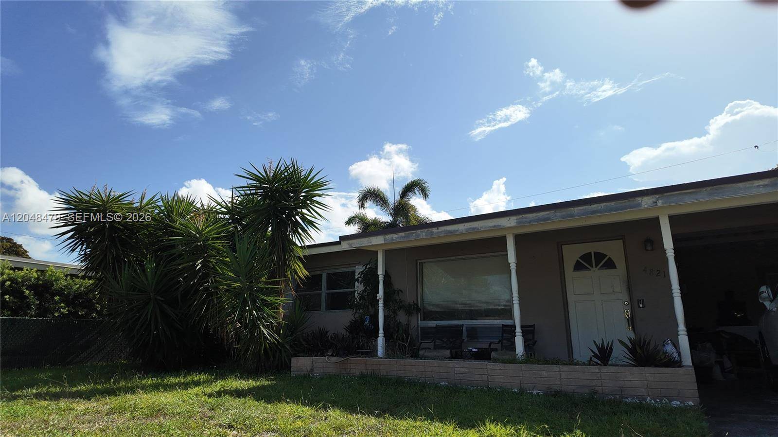 4821 NE 5th TerOakland Park - picture