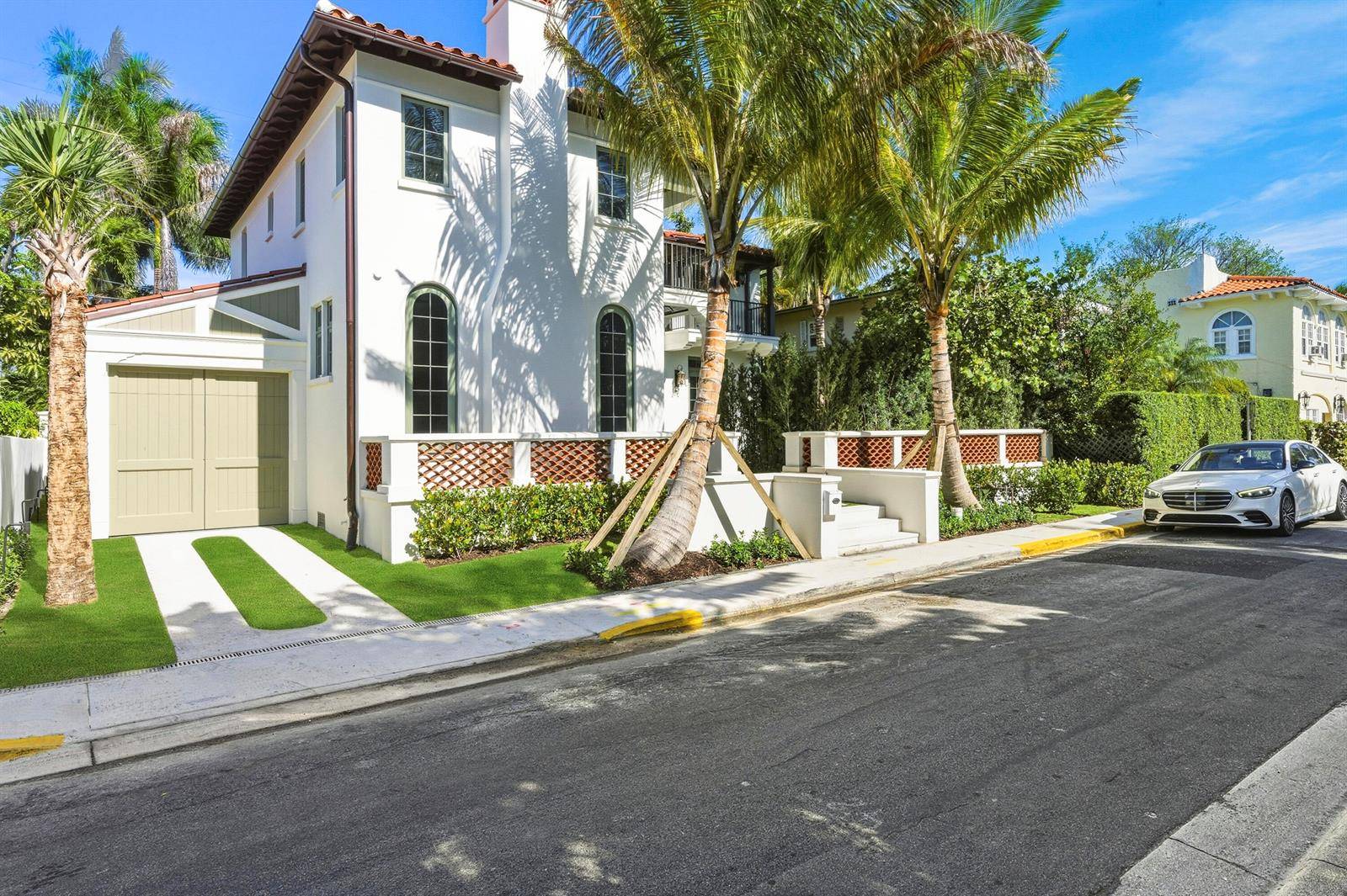 259 OleanderPalm Beach - picture