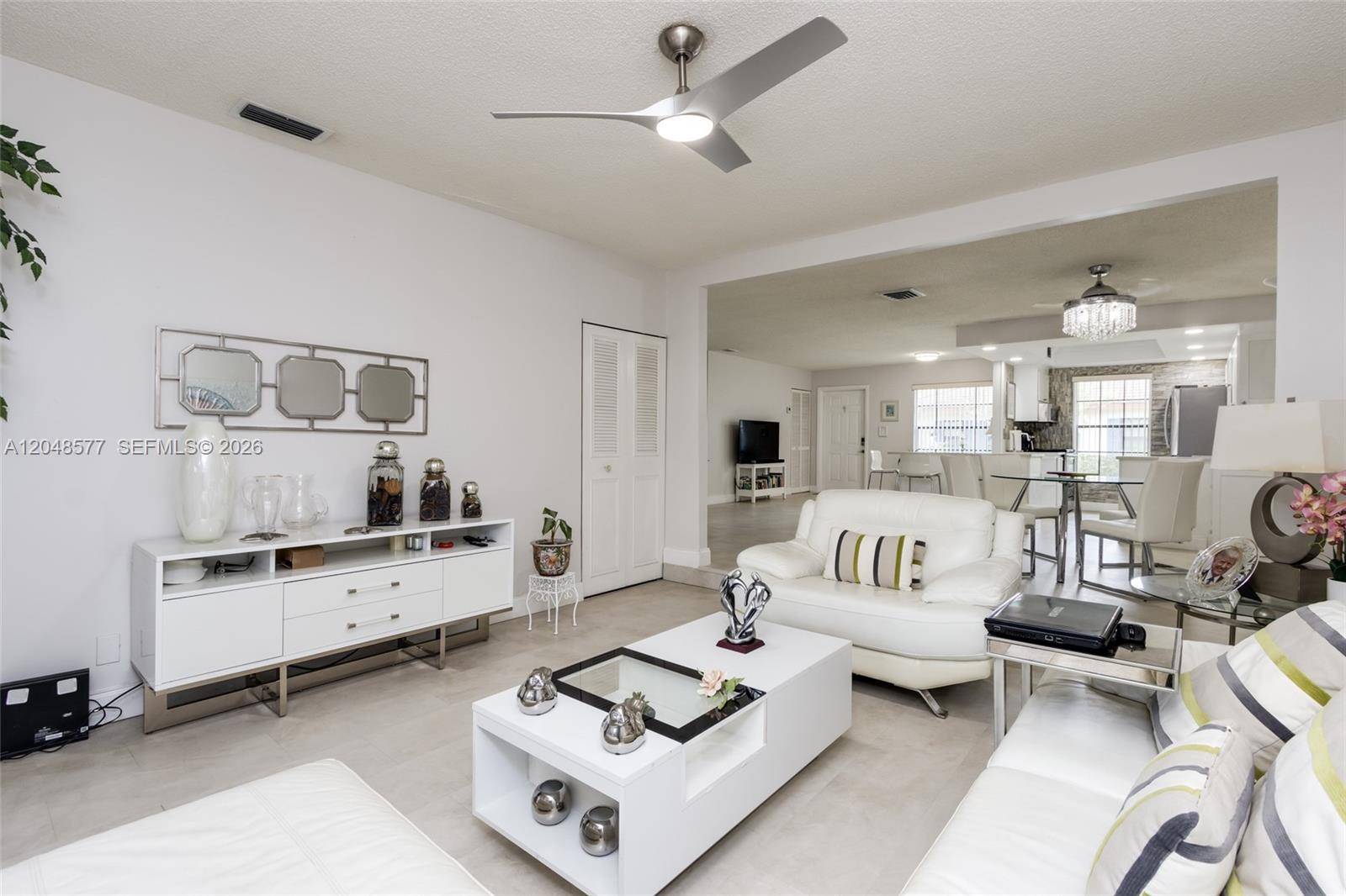 7032 SW 23rd StDavie - NOVA VILLAS CONDOMINIUM 6,Nova Villas condo unit 16 - picture