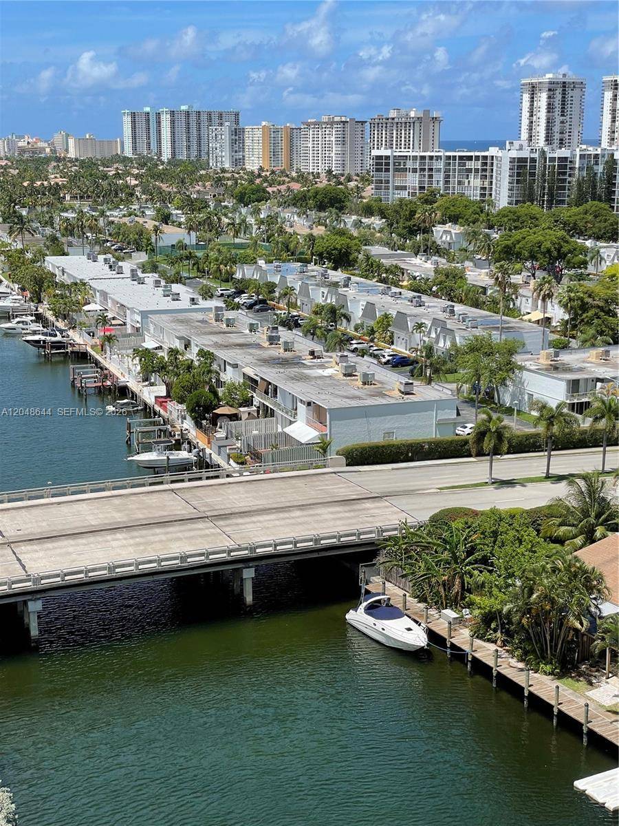 2500 PARKVIEW DRHallandale Beach - Condo/Co-Op/Annual,Condo condo unit 1405 - picture