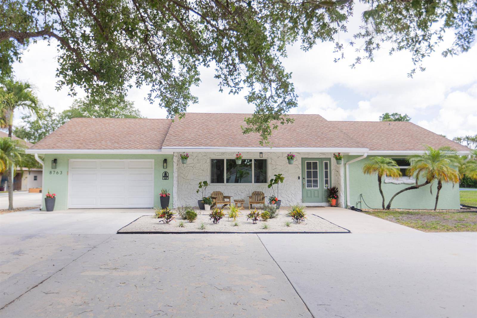 8763 PinionLake Worth - picture