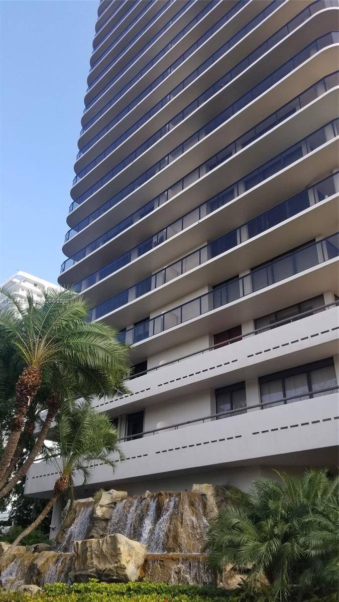 19667 Turnberry WayAventura - TURNBERRY ISLE SOUTH COND condo unit 12B - picture
