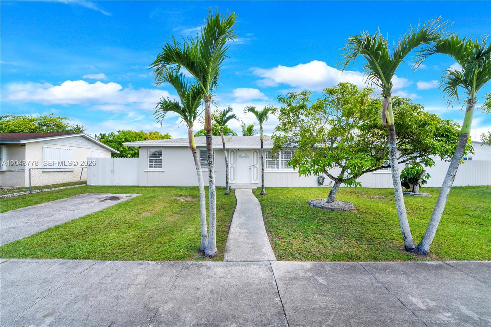 1759 W Mowry CtHomestead - picture