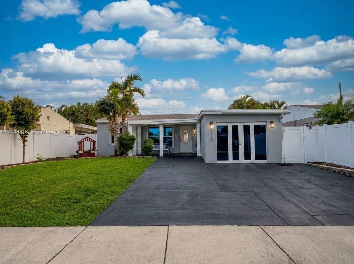 5417 NE 4th TerOakland Park - picture