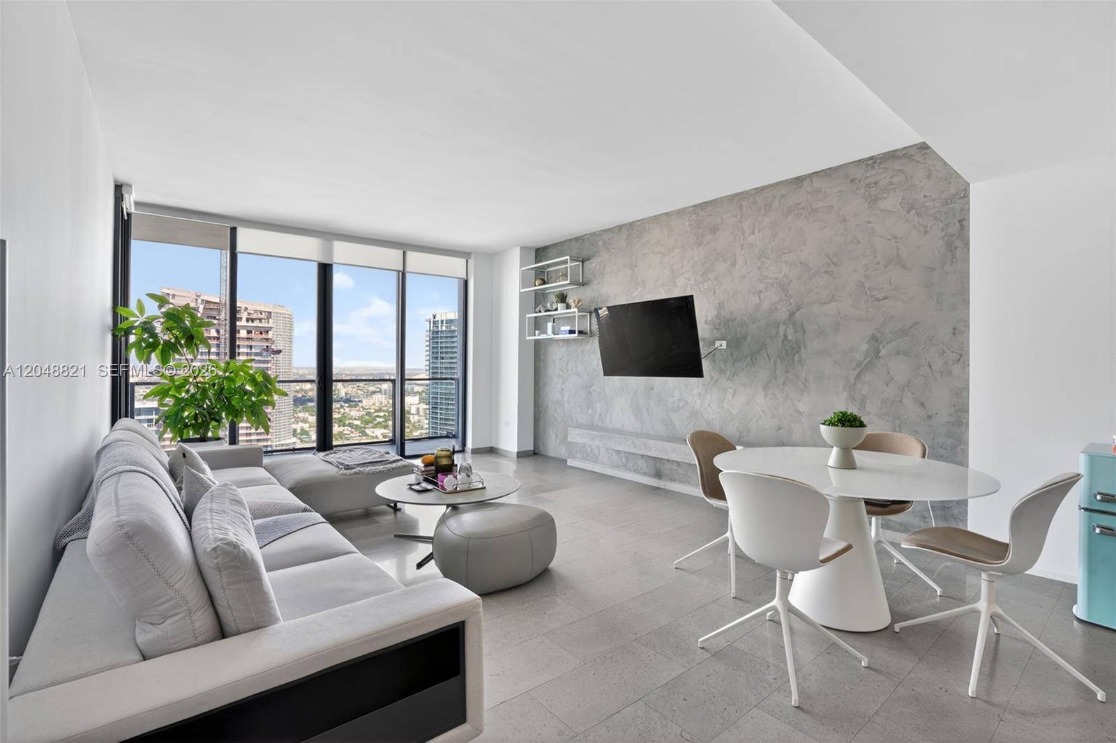 68 SE 6th StMiami - Condo/Co-Op/Annual,Condo condo unit 3710 - picture