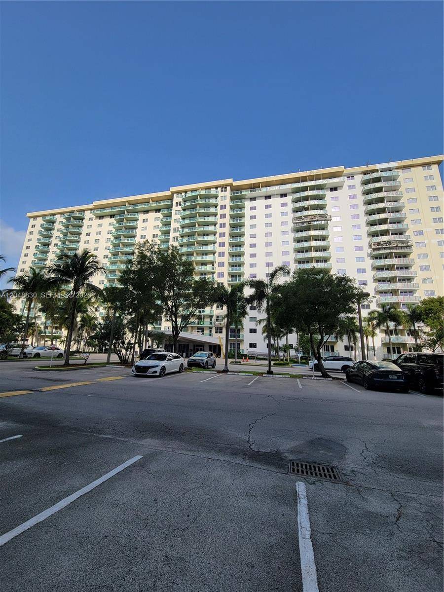 19390 Collins AveSunny Isles Beach - Condo 5+ Stories,Condo condo unit 220 - picture