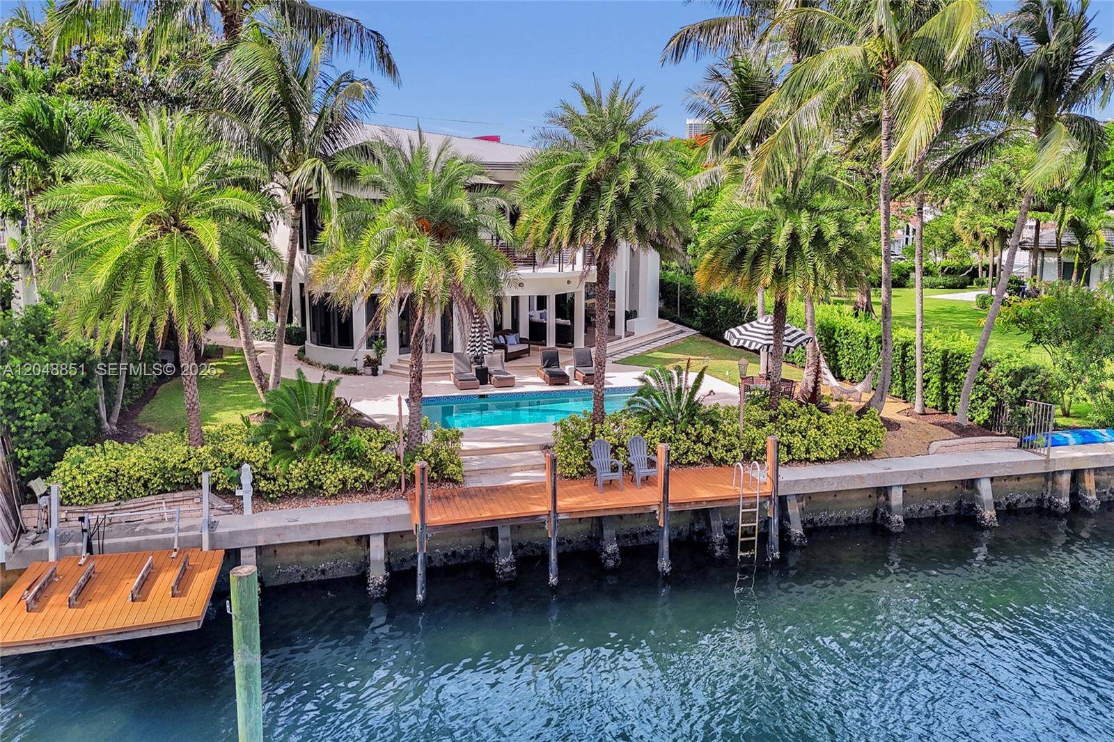 113 Holiday DrHallandale Beach - picture