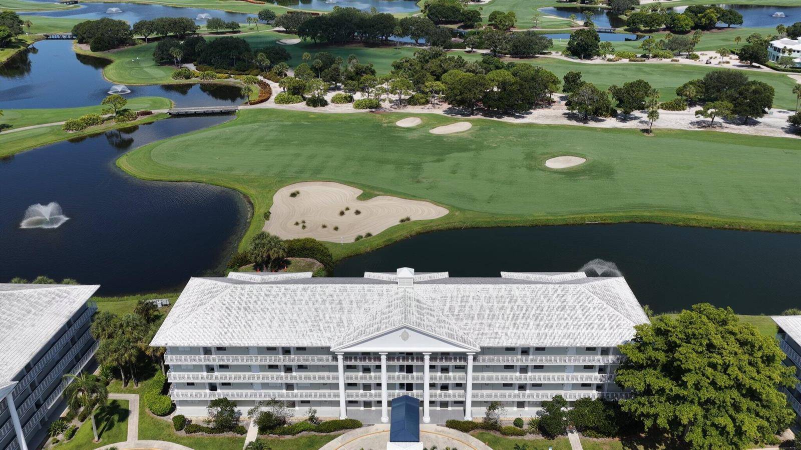 2421 VillageWest Palm Beach - Condo condo unit 201 - picture