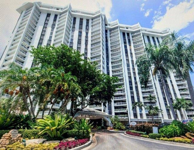 4000 Towerside TerMiami - Condo/Co-Op/Annual,Condo condo unit 1403 - picture