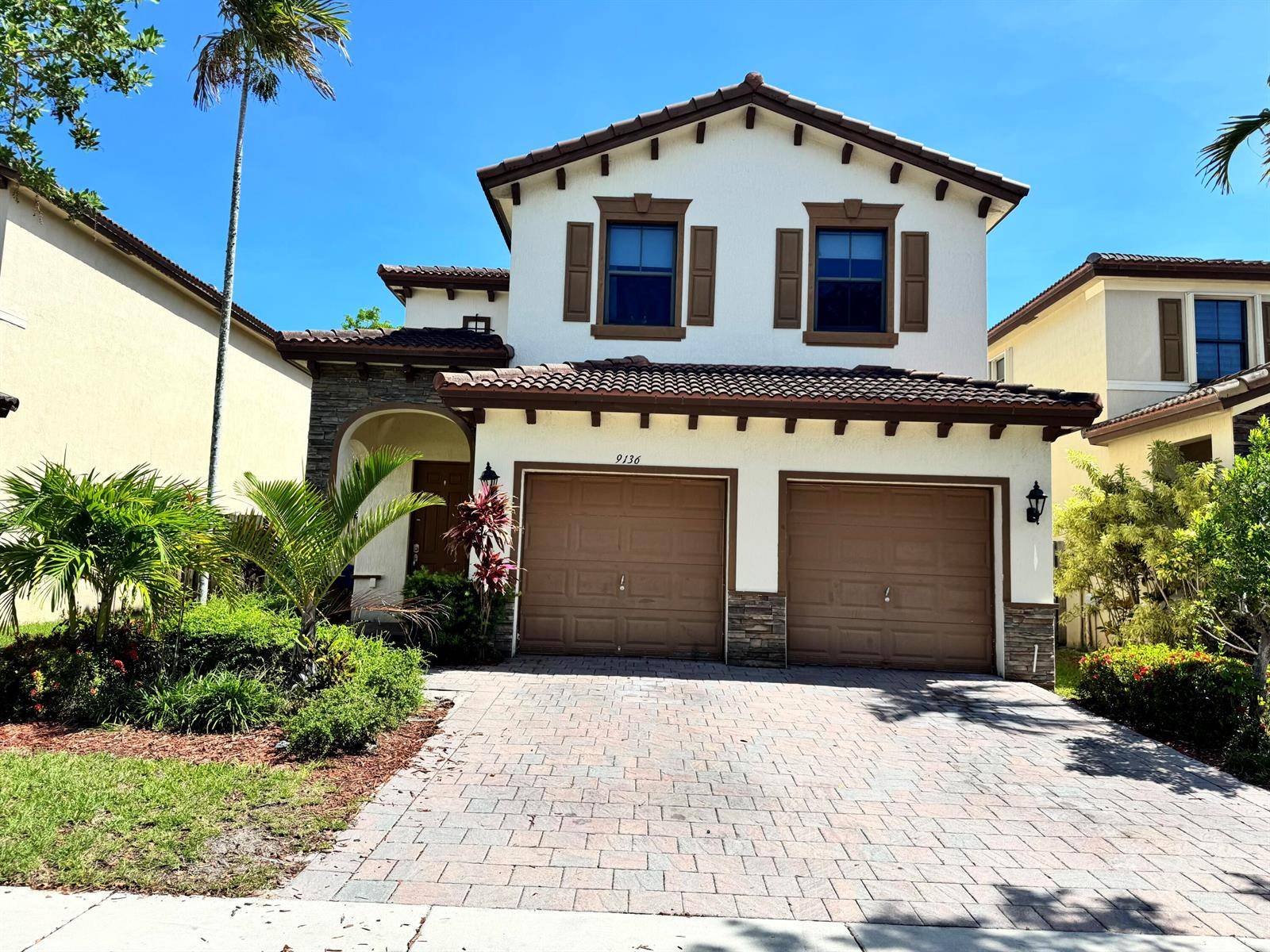 9136 SW 227thCutler Bay - LAKES BY THE BAY FAYE REPL condo unit 9136 - picture