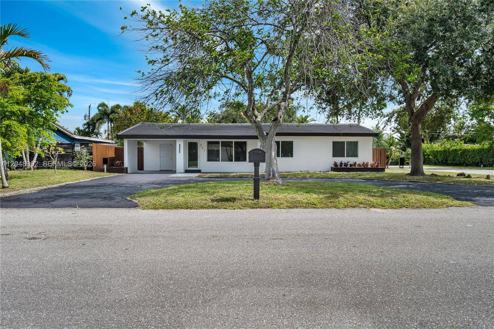 321 NW 36th StOakland Park - picture