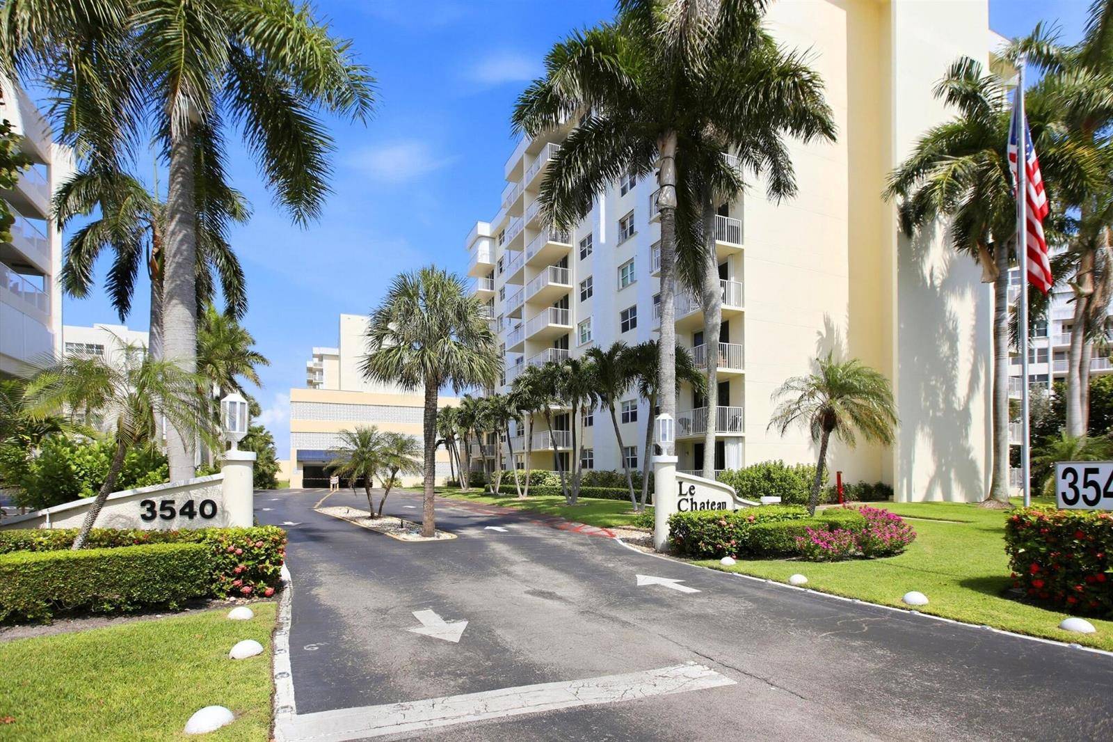 3540 S Ocean BoulevardSouth Palm Beach - LE CHATEAU ROYAL CONDO condo unit 808w - picture