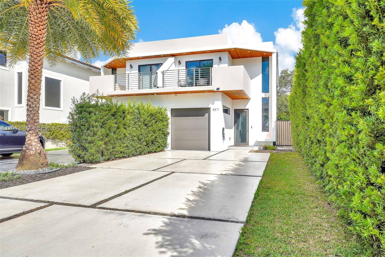 8871 SW 28th StMiami - picture