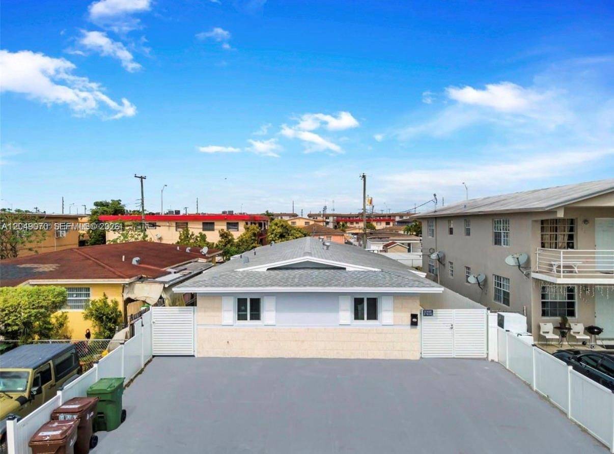 329 W 18th StHialeah - picture