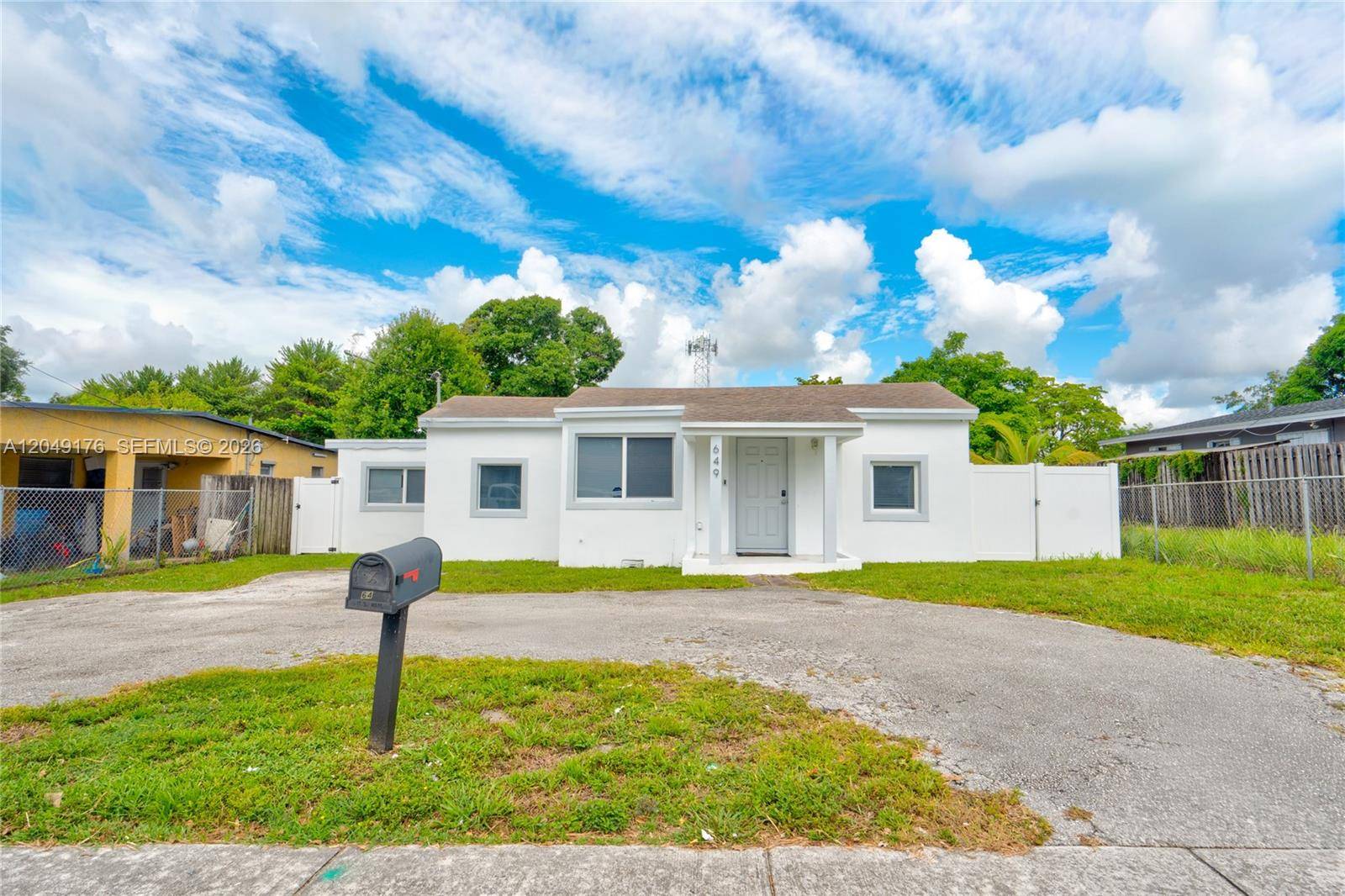 649 NW 24th AveFort Lauderdale - picture