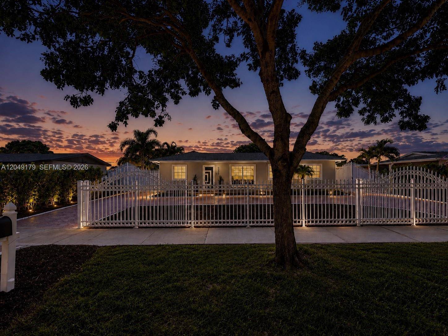 20501 NW 44th CtMiami Gardens - picture