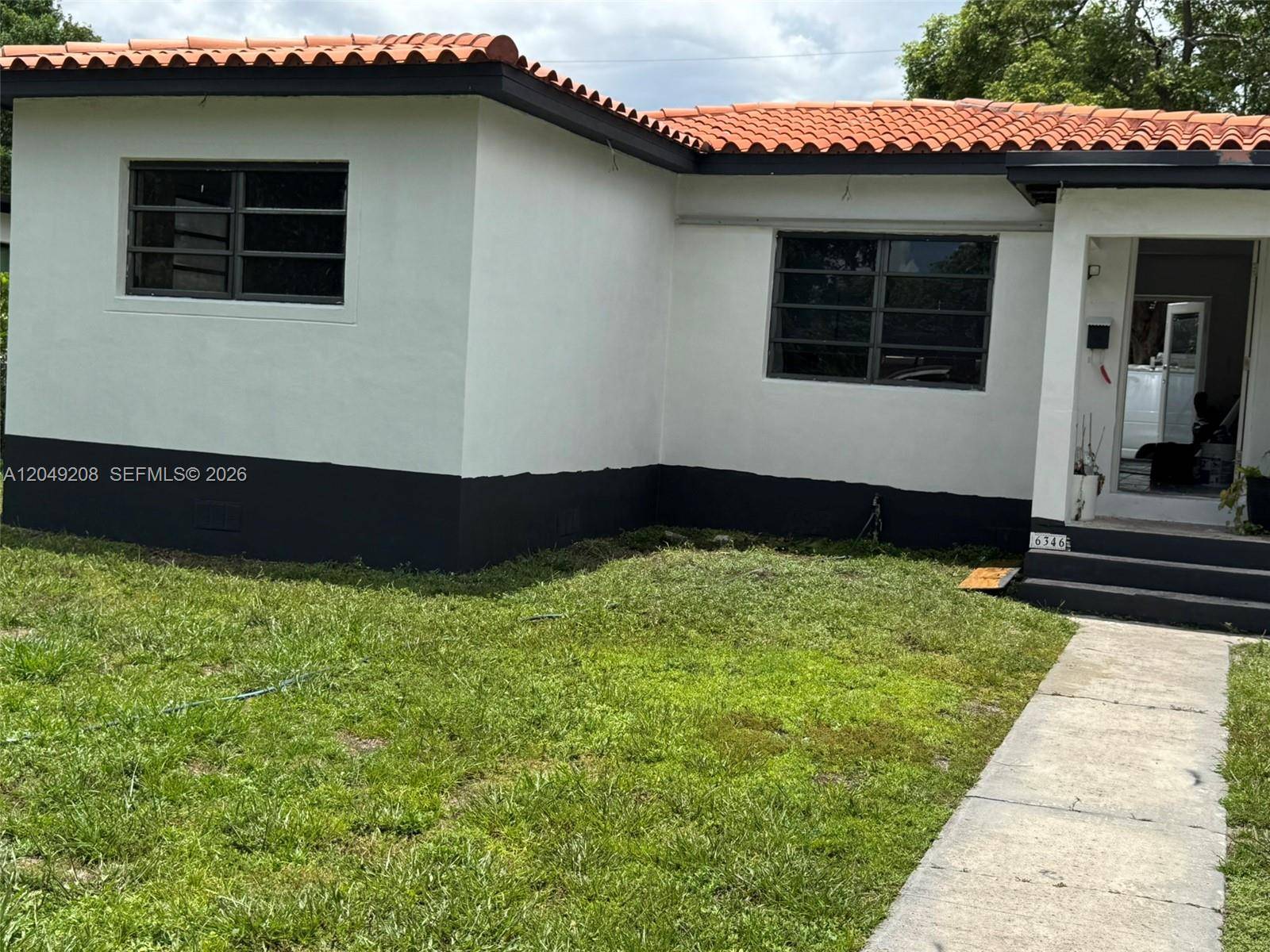 6346 NW 41st StVirginia Gardens - picture