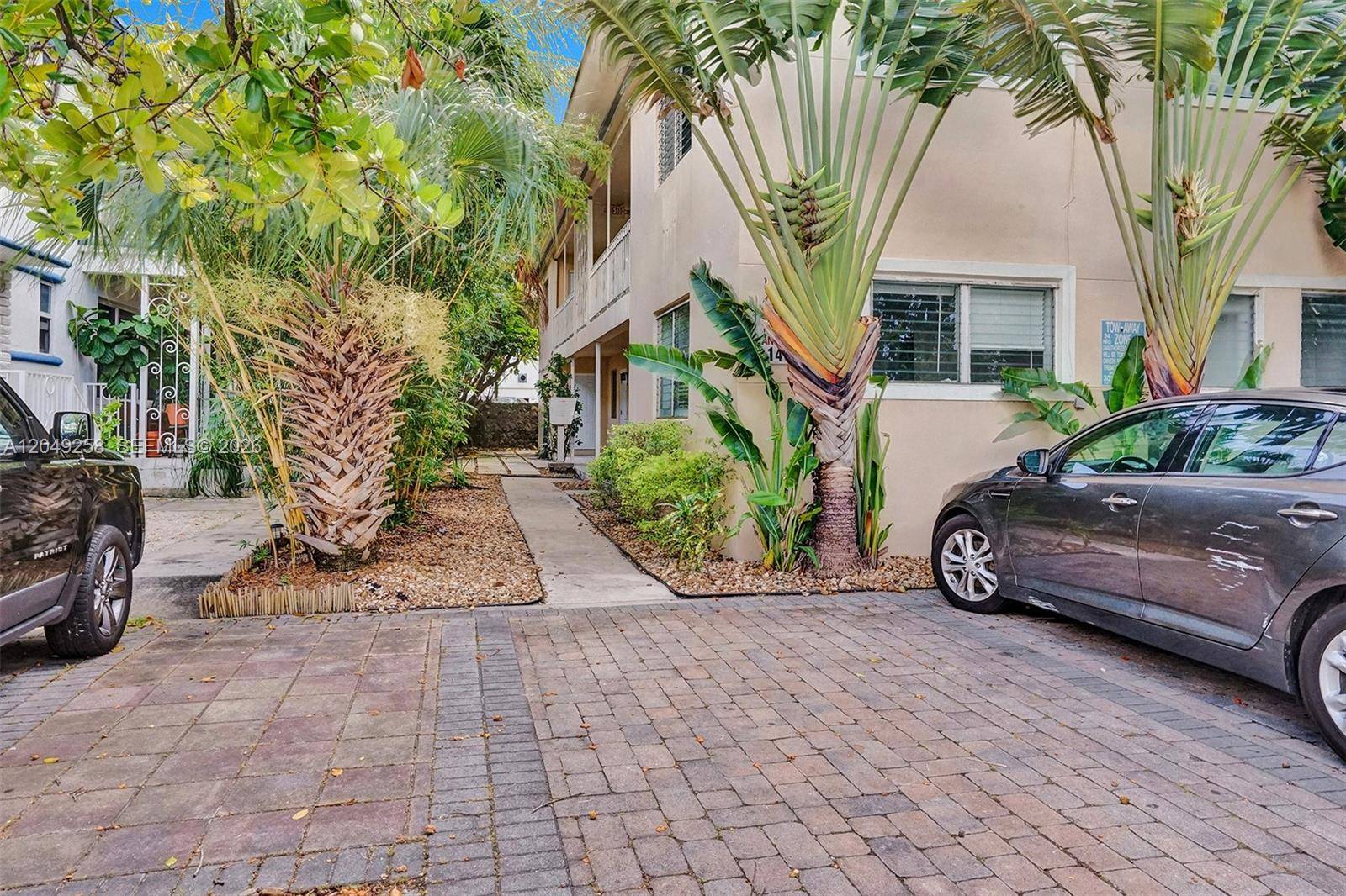 1430 16th StMiami Beach - Apartments-Seasonal,Apartment condo unit 1 - picture