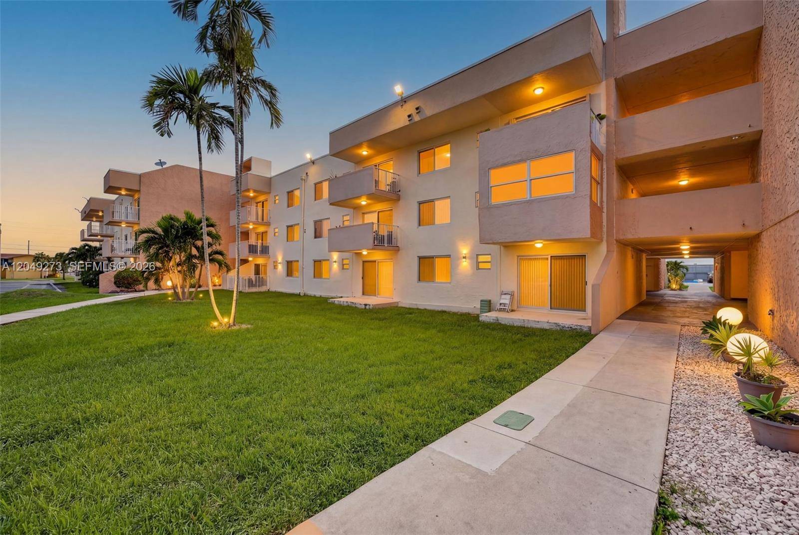 10300 Coral WayMiami - CORAL WAY VILLAGE CONDO condo unit C25 - picture