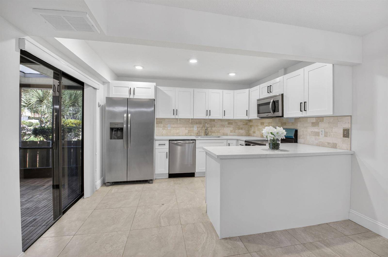 717 NW 29thDelray Beach - Townhouse condo unit B - picture