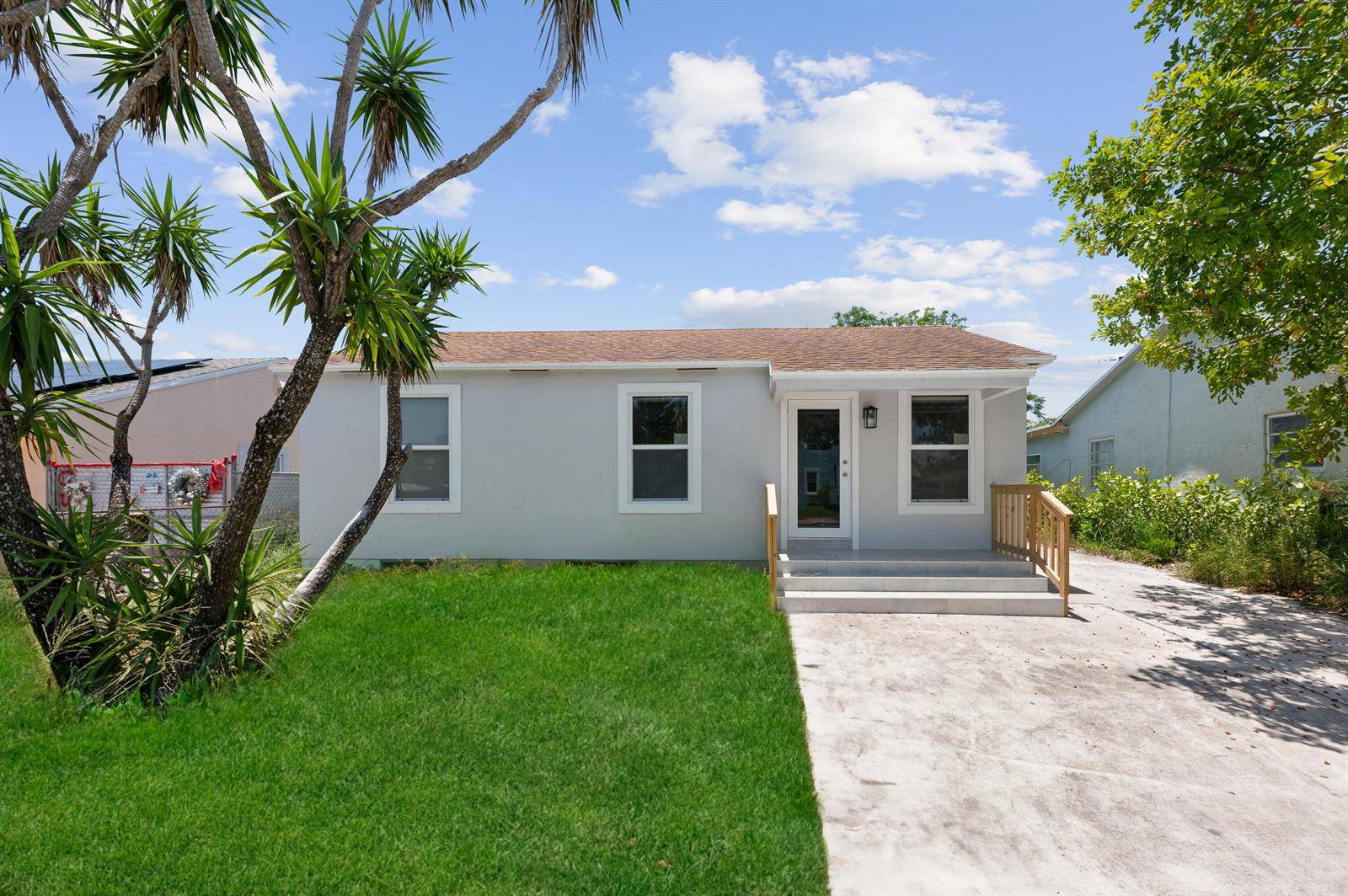 720 McintoshWest Palm Beach - picture
