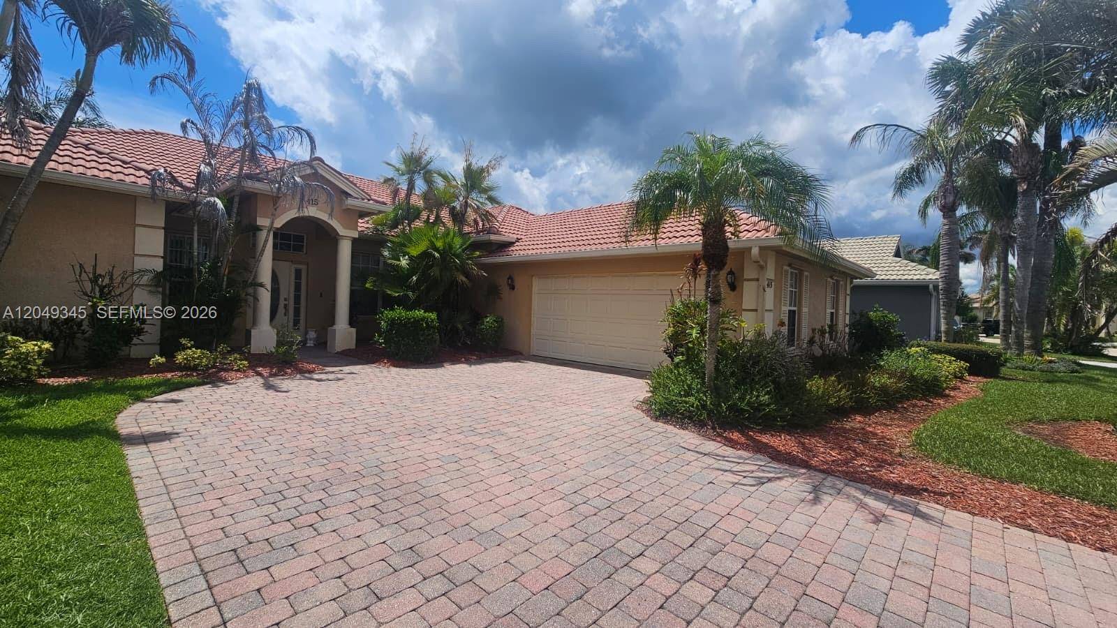 415 NW Dover CtPort St. Lucie - picture
