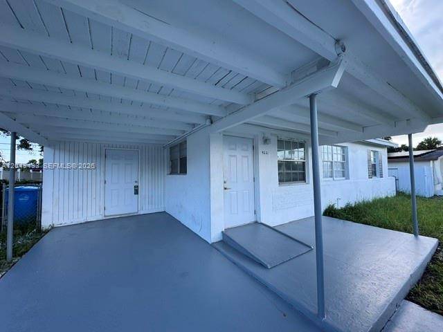 4221 SW 39th StWest Park - picture