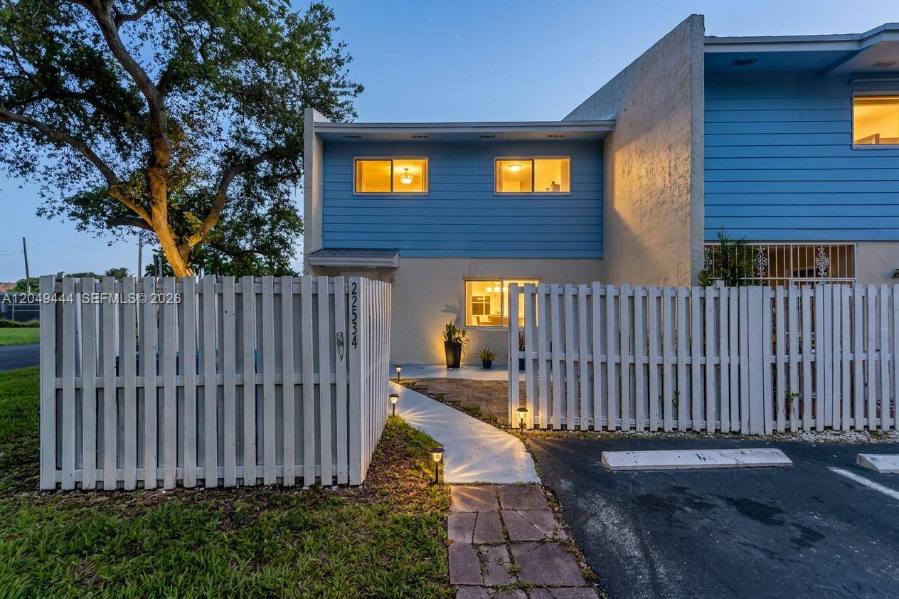 22334 SW 103rd CtCutler Bay - picture