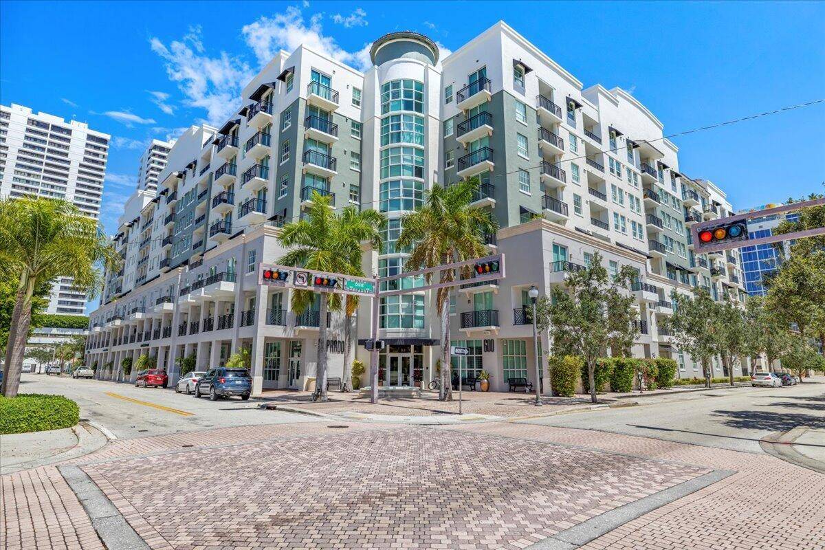 600 S DixieWest Palm Beach - Condo condo unit 825 - picture