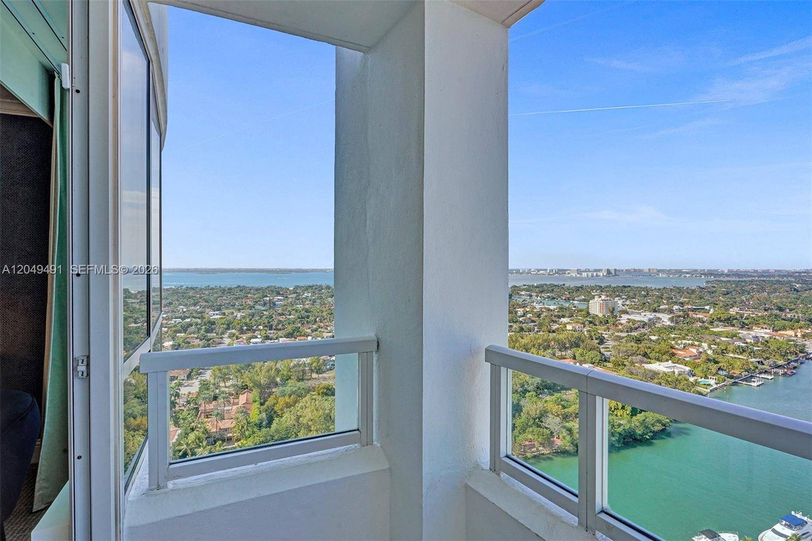 4401 Collins AveMiami Beach - Condo/Co-Op/Seasonal,Condo condo unit 2915 - picture