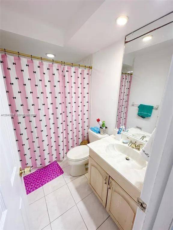 13953 Kendale Lakes CirMiami - TOWERS OF KENDALE LAKES C condo unit 410B - picture