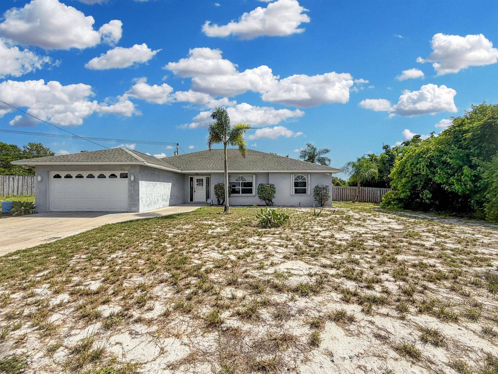 2361 NE 21stJensen Beach - picture