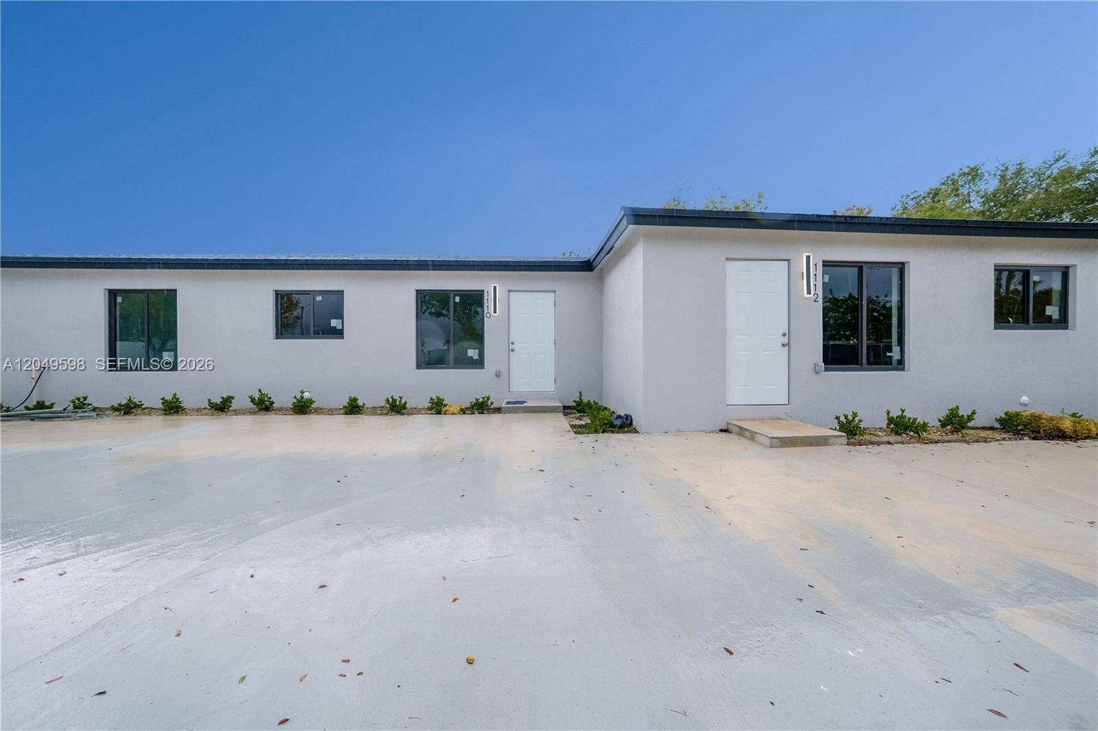 1112 NW 81st StMiami - picture