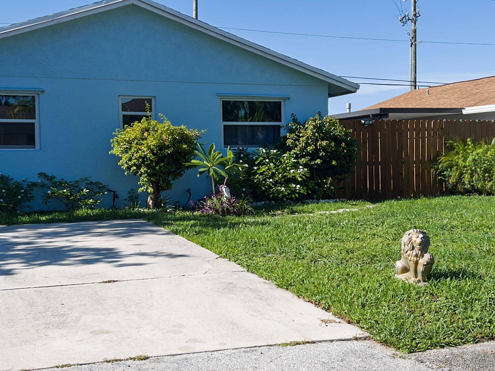 4915 WeymouthLake Worth - picture