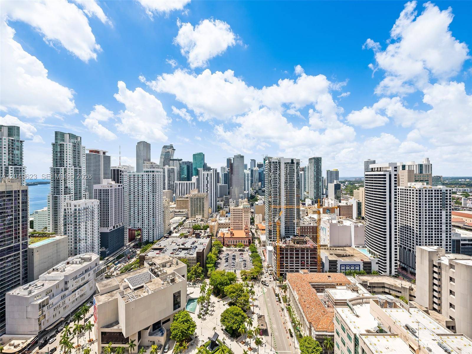 121 NE 5th StMiami - Condo 5+ Stories,Condo condo unit 3703 - picture