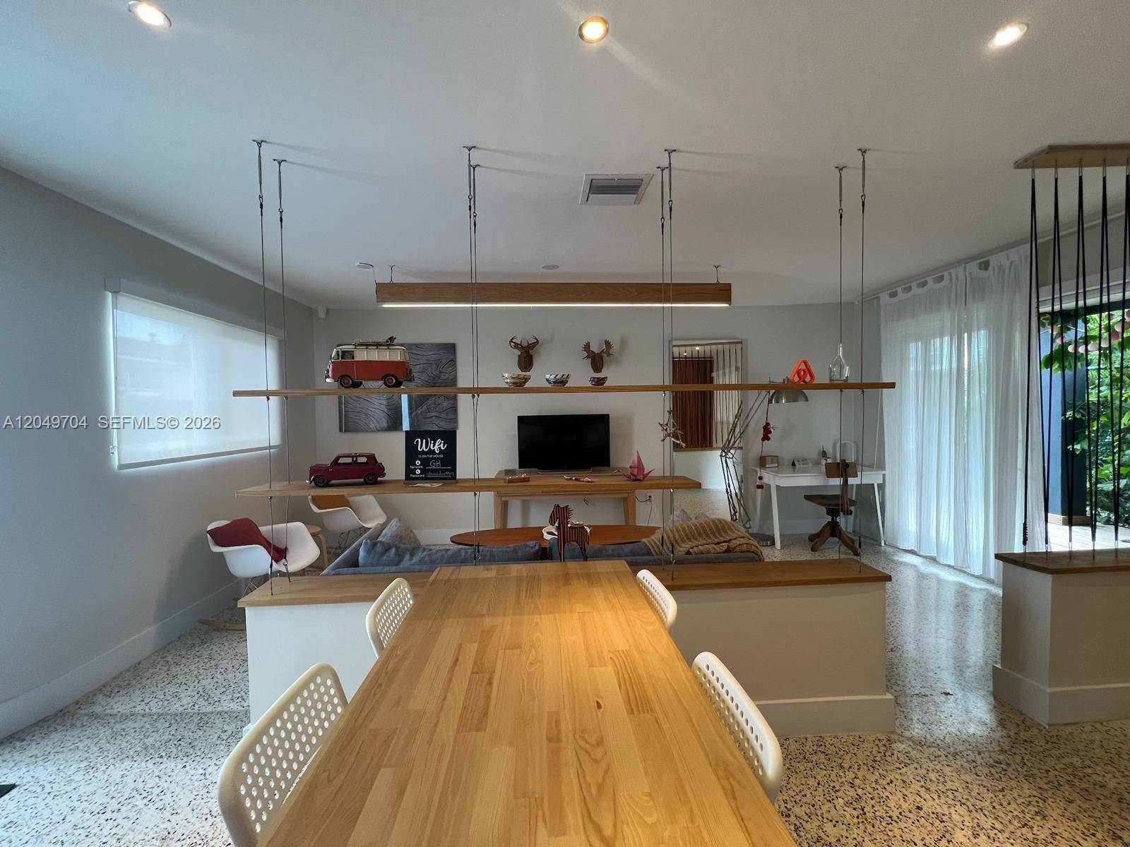 451 SW 24th RdMiami - Duplex/Tri/Quad-Annual,Multi Family condo unit 2 - picture