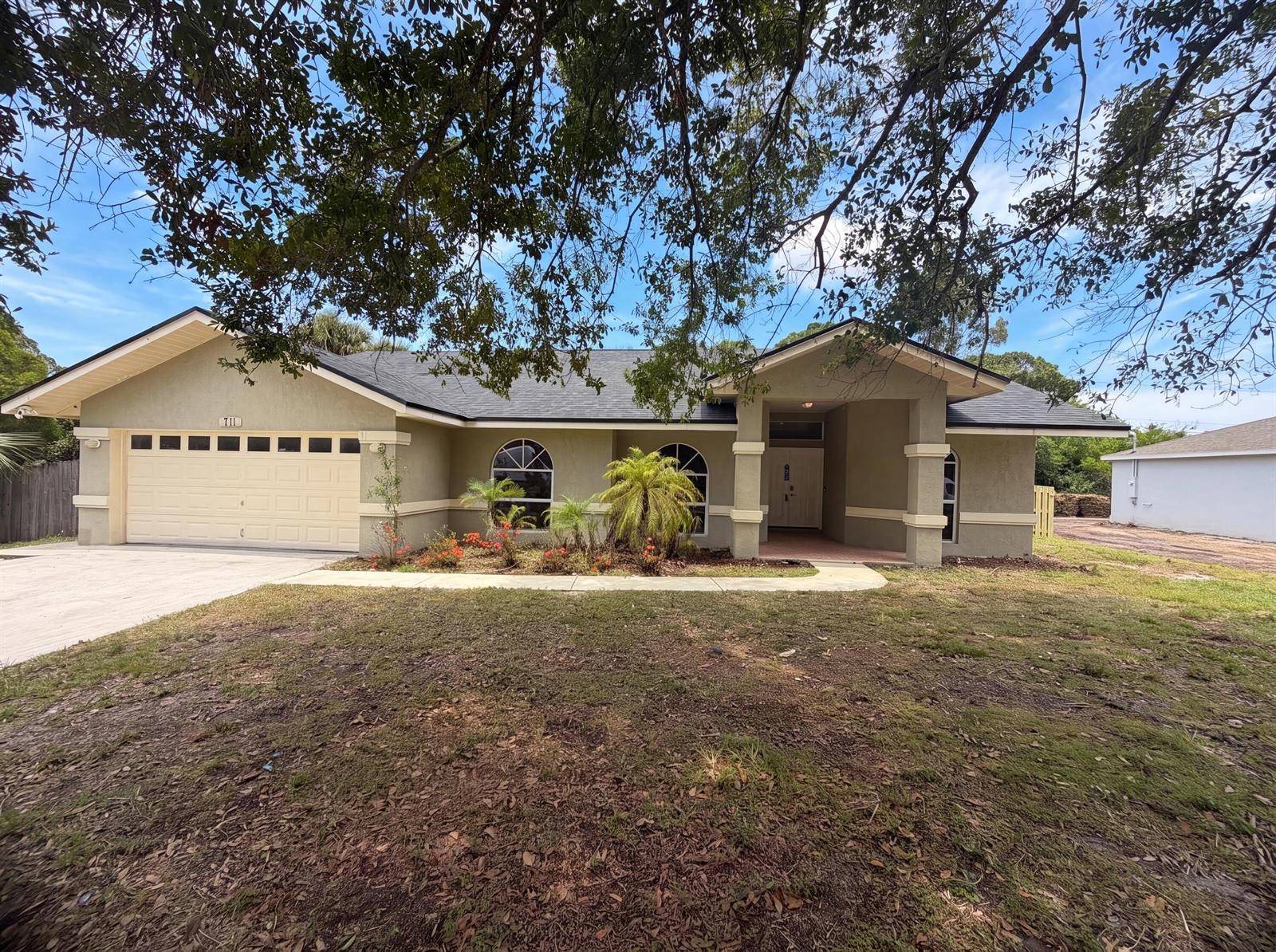 711 SE CelticPort St. Lucie - picture