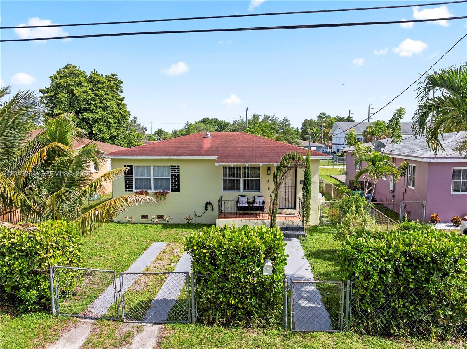 1920 NW 69th TerMiami - picture