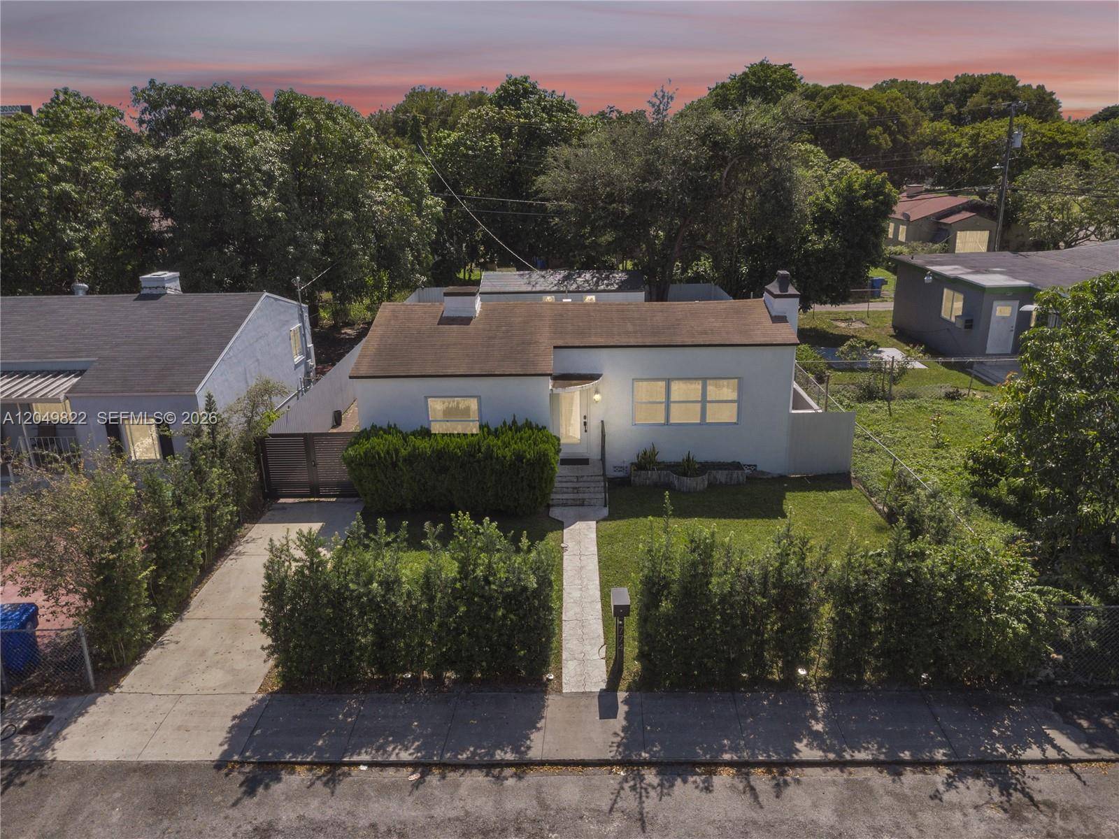 774 NW 49th StMiami - picture
