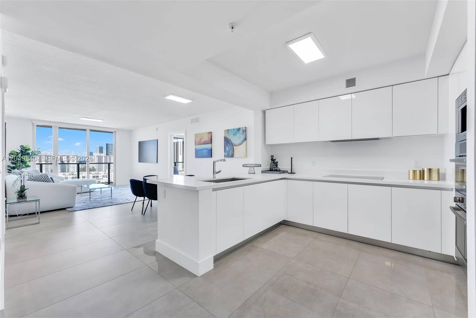 300 Sunny Isles BlvdSunny Isles Beach - Condo/Co-Op/Annual,Condo condo unit 4-1603 - picture