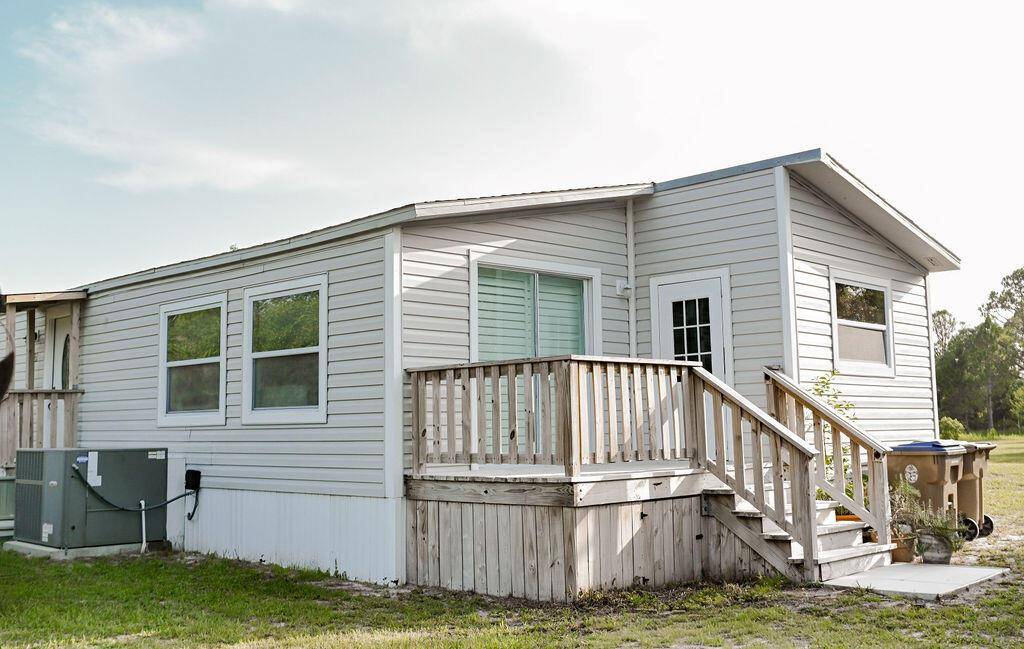 5820 E TangerineOkeechobee - picture