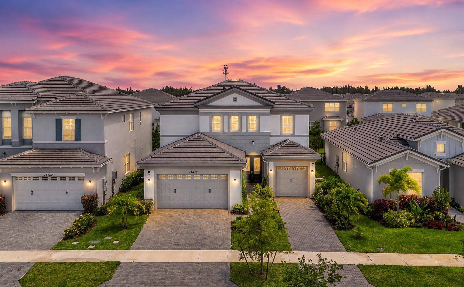 13638 Spruce PneWestlake - picture