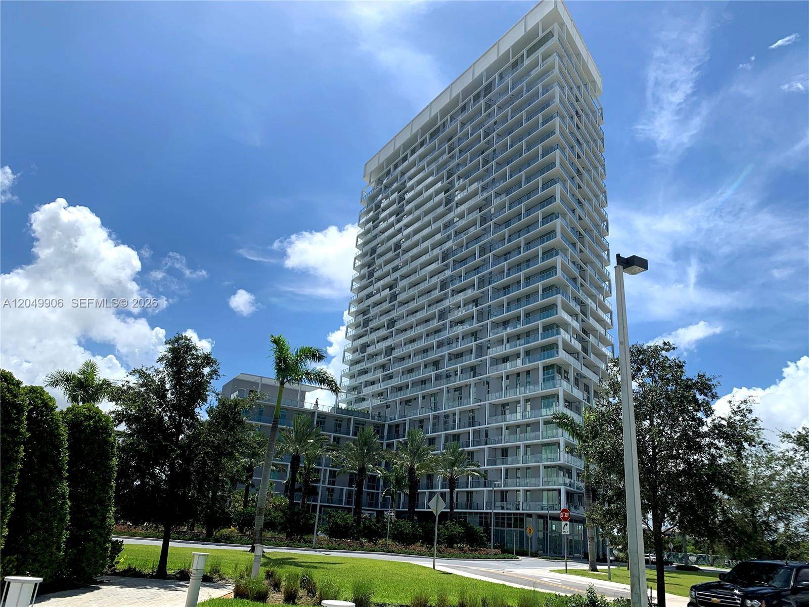 2000 W Metropica WaySunrise - Condo/Co-Op/Annual,Condo condo unit 1603 - picture