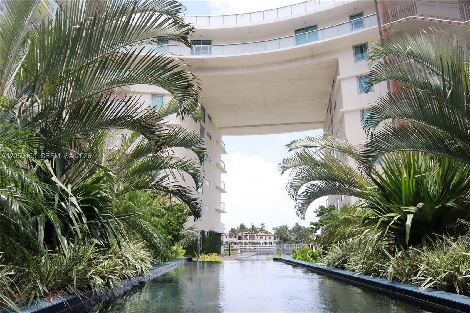 6620 Indian Creek DrMiami Beach - AMD PL OF 2ND OCEAN FRONT condo unit 302 - picture